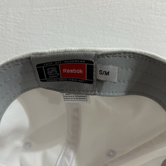 NEW Detroit Redwings Reebok Hat in size S/M UNWORN - Picture 4 of 11